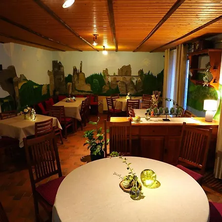 Zum Historischen Kalkwerk 3* Bahretal