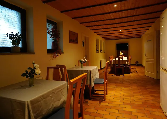 Zum Historischen Kalkwerk Vendégház 3*